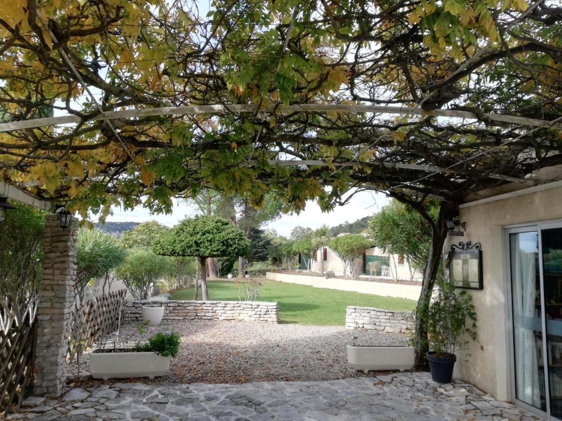 מלון Saint-Martin-dʼArdèche Espace Loisirs מראה חיצוני תמונה
